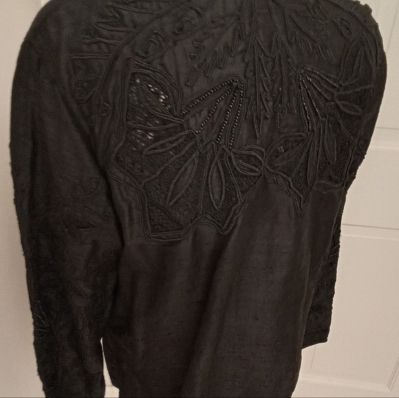 WOMENS HEAVILY EMBROIDERED LONG SLEEVE TOP. - Picture 3 of 8